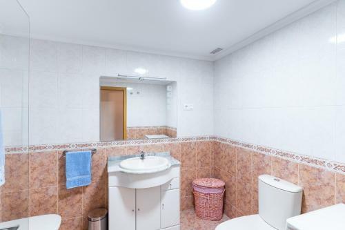 Apartamento Housingle�n - Parque de Las Artes Con Garaje
