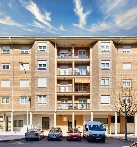 Apartamento Housingle�n - Parque de Las Artes Con Garaje