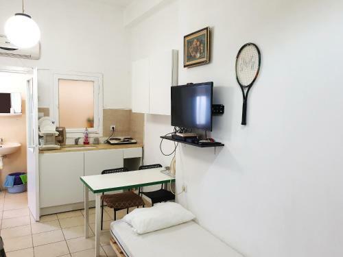 Yerushalayim Street Studio Apartment By Domik
