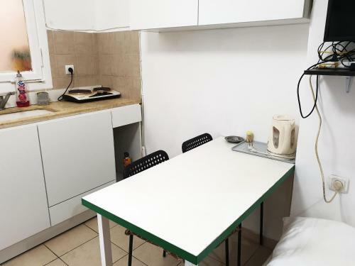 Yerushalayim Street Studio Apartment By Domik