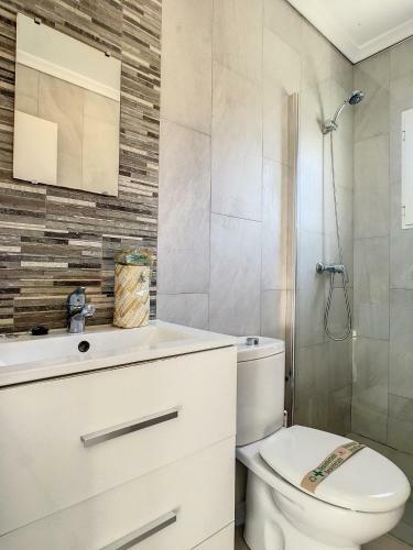 Bungalow With Private Pool - 5809