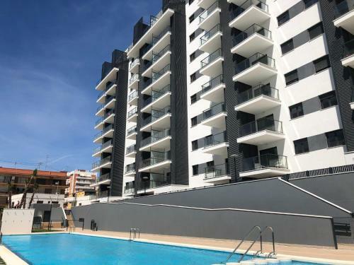 Apartamento Nuevo Junto Al Mar Con Plaza de Garaje!!