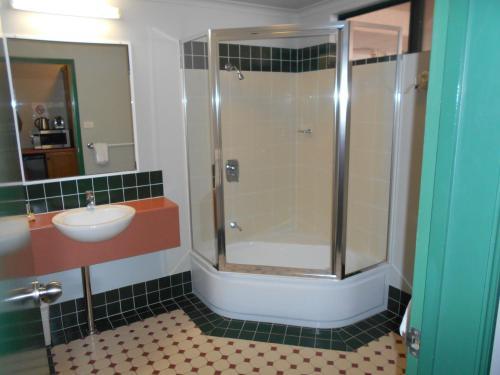 Cannon Park Motel