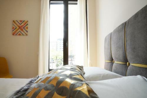 Apartamentos Reloj De Berger�n