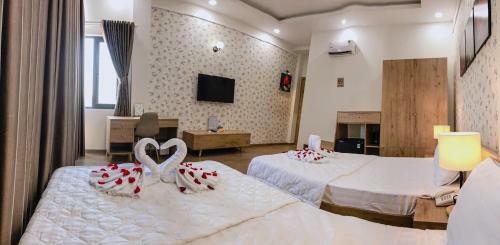 Hotel Kh�ch S?n Sky
