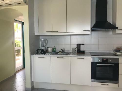 Apartamento Oceanfront Condo With Pool,breathtaking View, Wifi