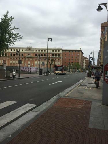 Centrico Apartament Al Lado de La Estacion D Tren