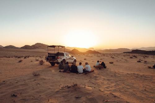 Bedouin Host Camp& With Tour