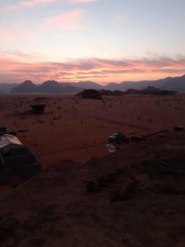 Ahlam Alenzy Camp