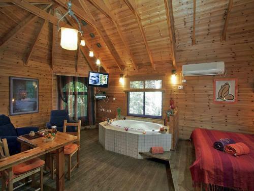 Lodge The Calm West