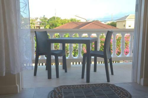 Ixoras Beach Apartments