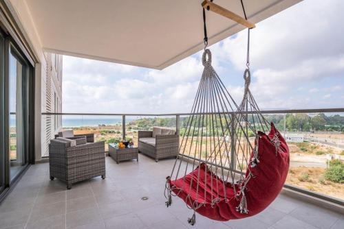 Amazing Beach Apartment With Fantastic View!