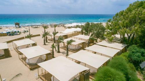 Achziv Glamping - Luxury Camping On Achziv Beach