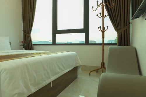 T??ng V�n Legend Hotel