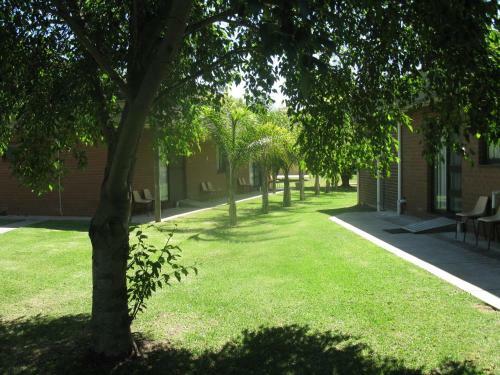 River Village Motel & Holiday Units
