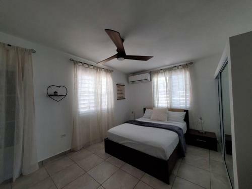 Cozy Apartment With 8 Minute Walk To Beach