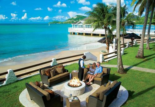 Hotel Sandals Halcyon Beach All Inclusive - Couples Only