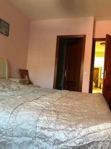 Fenals Sunny Apartment 3 Bdr Swimming Pool&parking