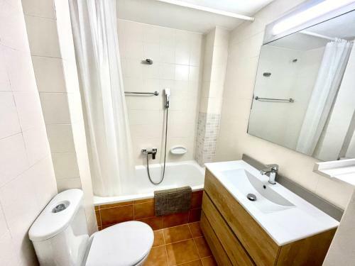 Apartamentos La Mer Bleue, Beach&pool, Pk, Full Equipped