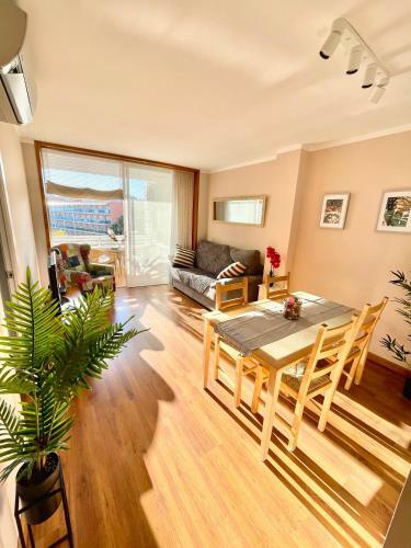 Apartamentos La Mer Bleue, Beach&pool, Pk, Full Equipped