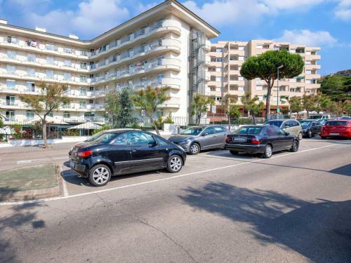 Nice Apartment In Catalu�a On The Mediterranean