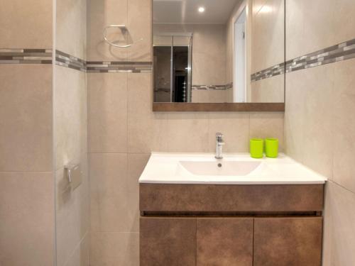 Nice Apartment In Catalu�a On The Mediterranean