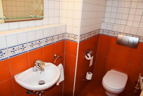 Luxurious Townhouse In Los Cristianos