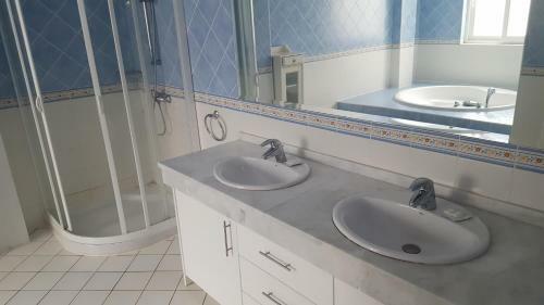 Luxurious Townhouse In Los Cristianos
