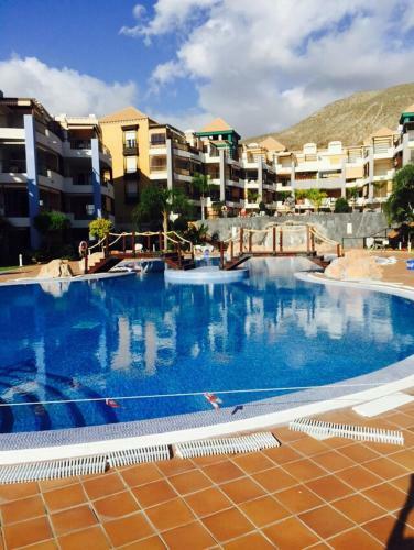 Luxurious Townhouse In Los Cristianos