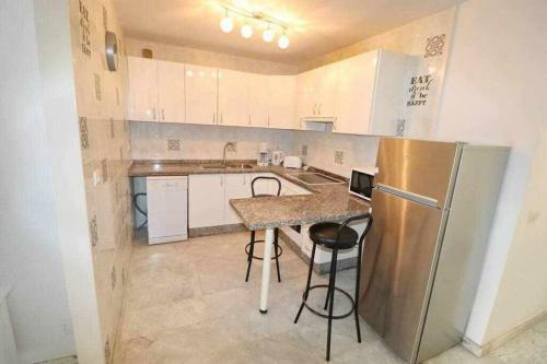 Apartamento B401 Los Cristianos 2 Bed 1 Bath Sleeps 4
