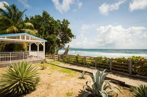 Villa Les Amandiers 4 Chambres Face � La Mer!