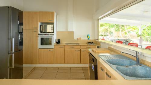 Villa Les Amandiers 4 Chambres Face � La Mer!