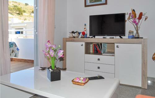 Nice Apartment In L�jar W/ Wifi And 2 Bedrooms