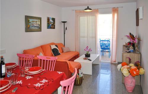 Nice Apartment In L�jar W/ Wifi And 2 Bedrooms