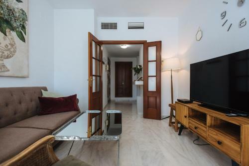 Apartamento Mairena Parking Privado Y Piscina