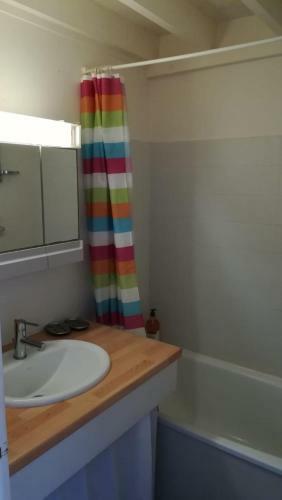 Apartamento Marina de Saint-fran�ois: Studio Avec Piscines