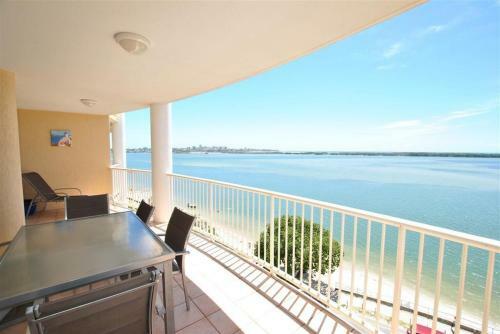 Aparthotel Riviere On Golden Beach