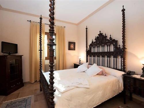 Luxury Villa In Manacor With Private Swimming Pool