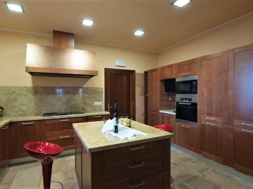 Luxury Villa In Manacor With Private Swimming Pool