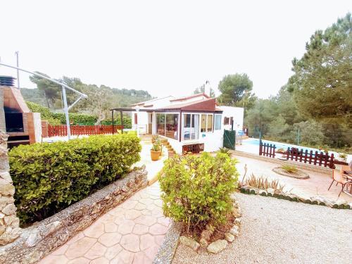 Abeleshome. Villa Con Piscina, Barbacoa Y Parque Infantil.