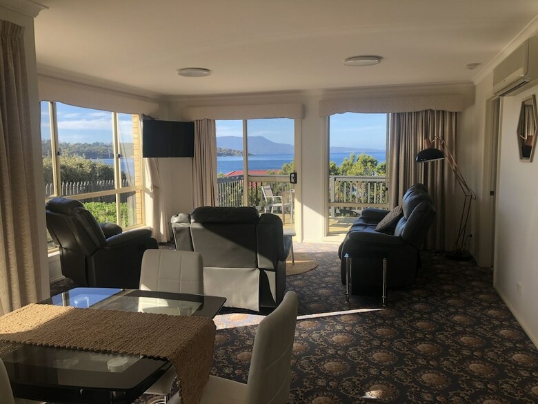 Hotel Eastcoast Central Watersedge Resort