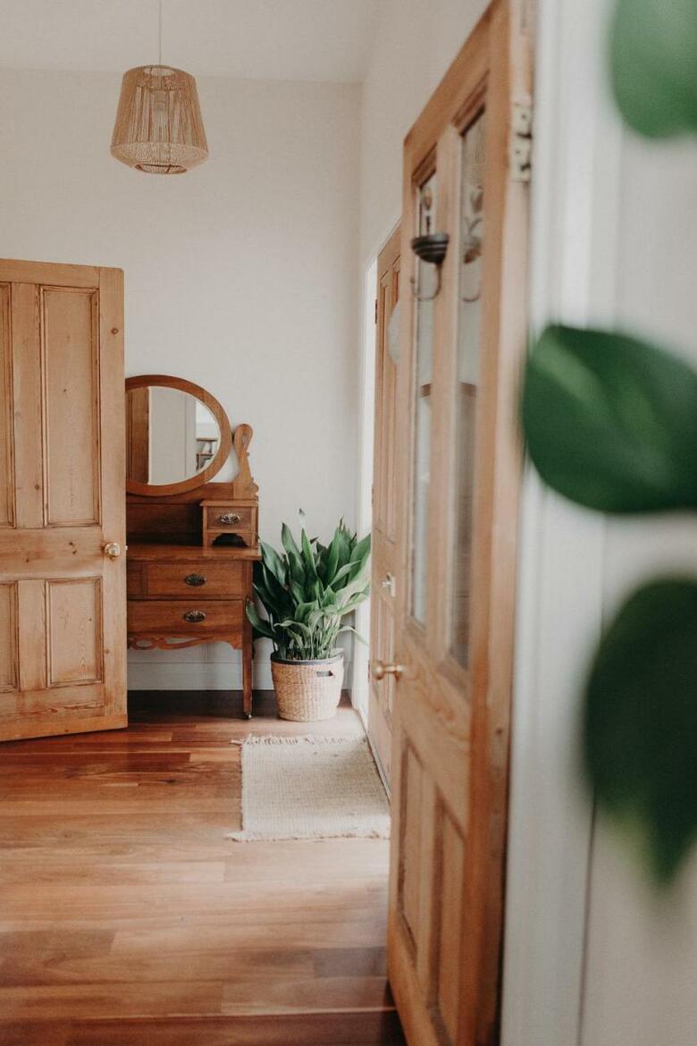 Lovingly Restored Home In Central Albany
