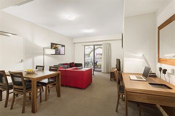 Aparthotel Quest Parap