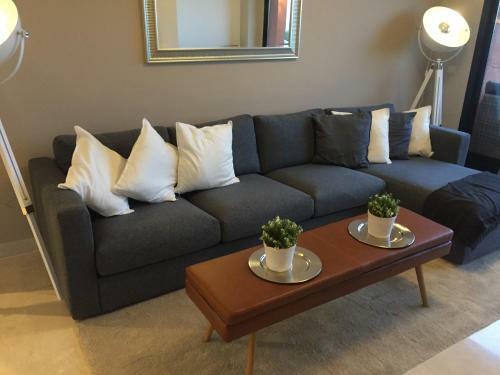Luxury Sea View Apartment, 3 Bedrooms, Wifi
