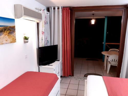 Apartamento Studio Climatis� - Piscine-plage - 2 � 3 Personnes