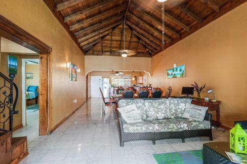 Five-bedroom Villa