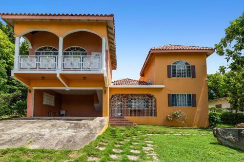 Five-bedroom Villa