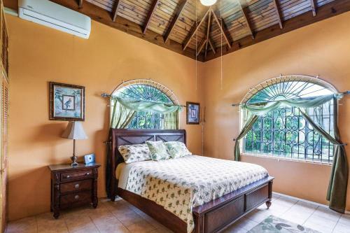Five-bedroom Villa