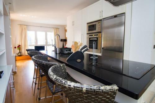 Apartamento Con 3 Piscinas Vistas Al Mar