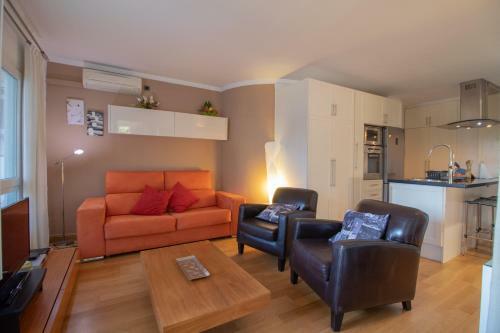 Apartamento Con 3 Piscinas Vistas Al Mar